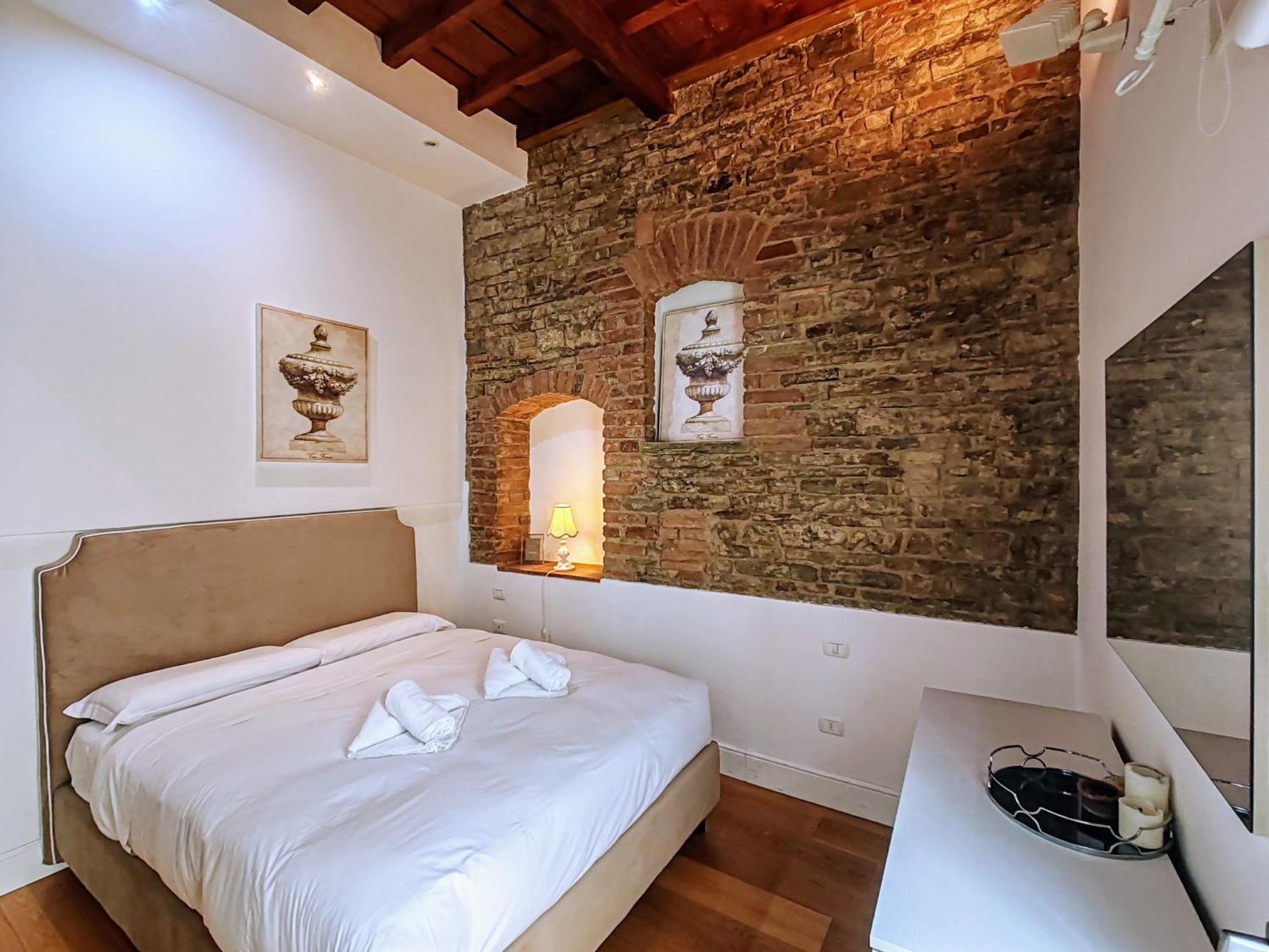 Borgo San Jacopo Superior *